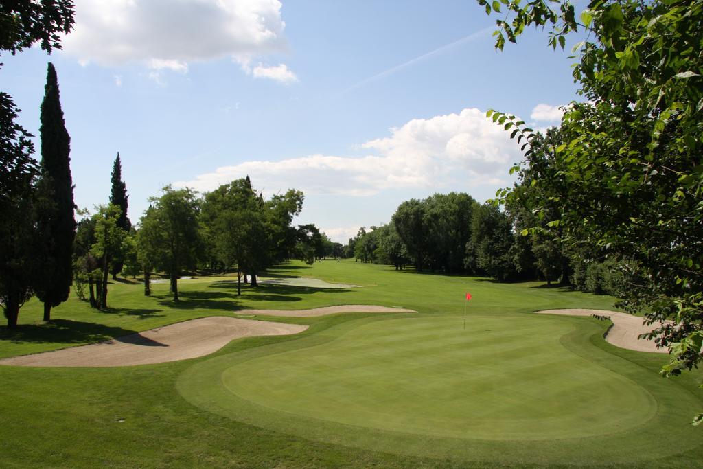 호텔 빌라 콘둘메르 몰리아노베네토 외부 사진 Golf course